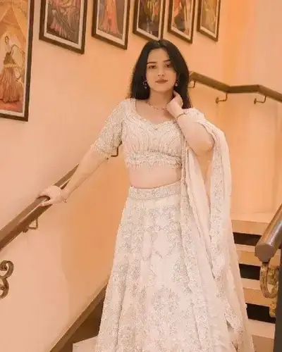 Escort Service In Bilha